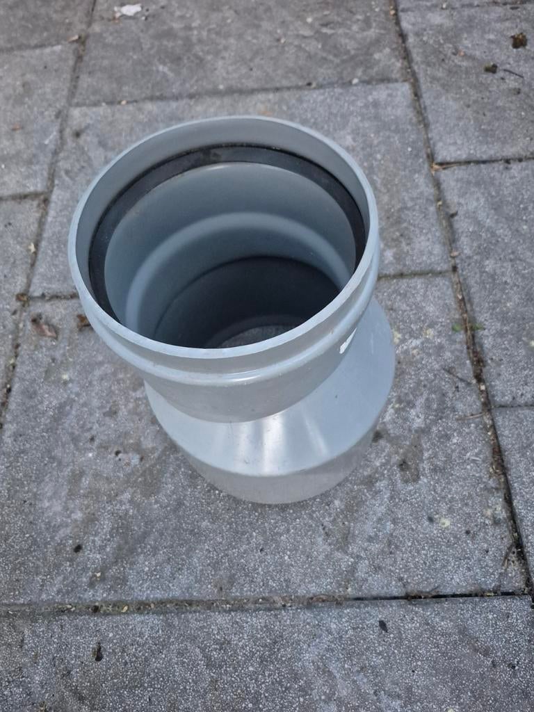 Grijze PVC bocht met rubberen ring, Ophalen