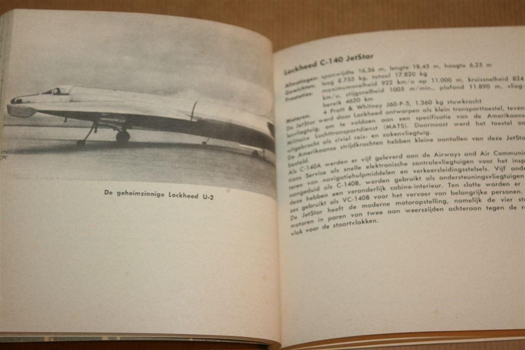 Boek - Amerikaanse militaire vliegtuigen, deel 2 - Wim Danna, Gebruikt, Schaalmodel, N.v.t., N.v.t.