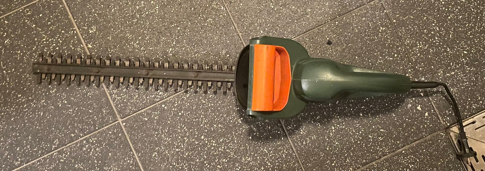 Elektrische heggeschaar, Tuin en Terras, Heggenscharen, Ophalen, Zo goed als nieuw, Elektrisch