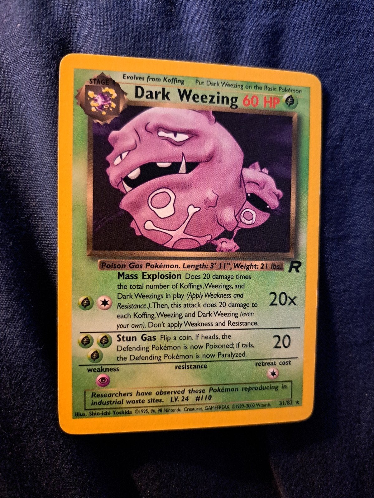 Dark Weezing - Pokémon Kaart, Ophalen of Verzenden, Gebruikt, Losse kaart