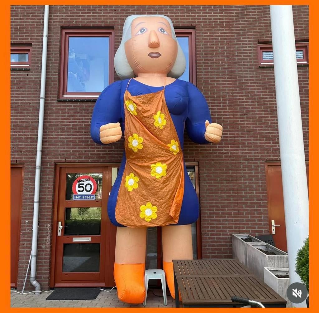 Sarah 50 jaar te huur, Hobby en Vrije tijd, Feestartikelen | Verhuur, Zo goed als nieuw, Abraham of Sarah, Ophalen