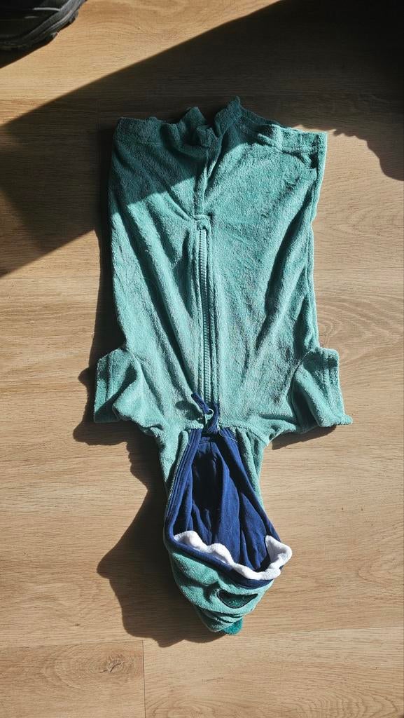 Leuke groene badjas met capuchon voor kinderen, Ophalen of Verzenden, Zo goed als nieuw, Lily & dan, Jongetje of Meisje
