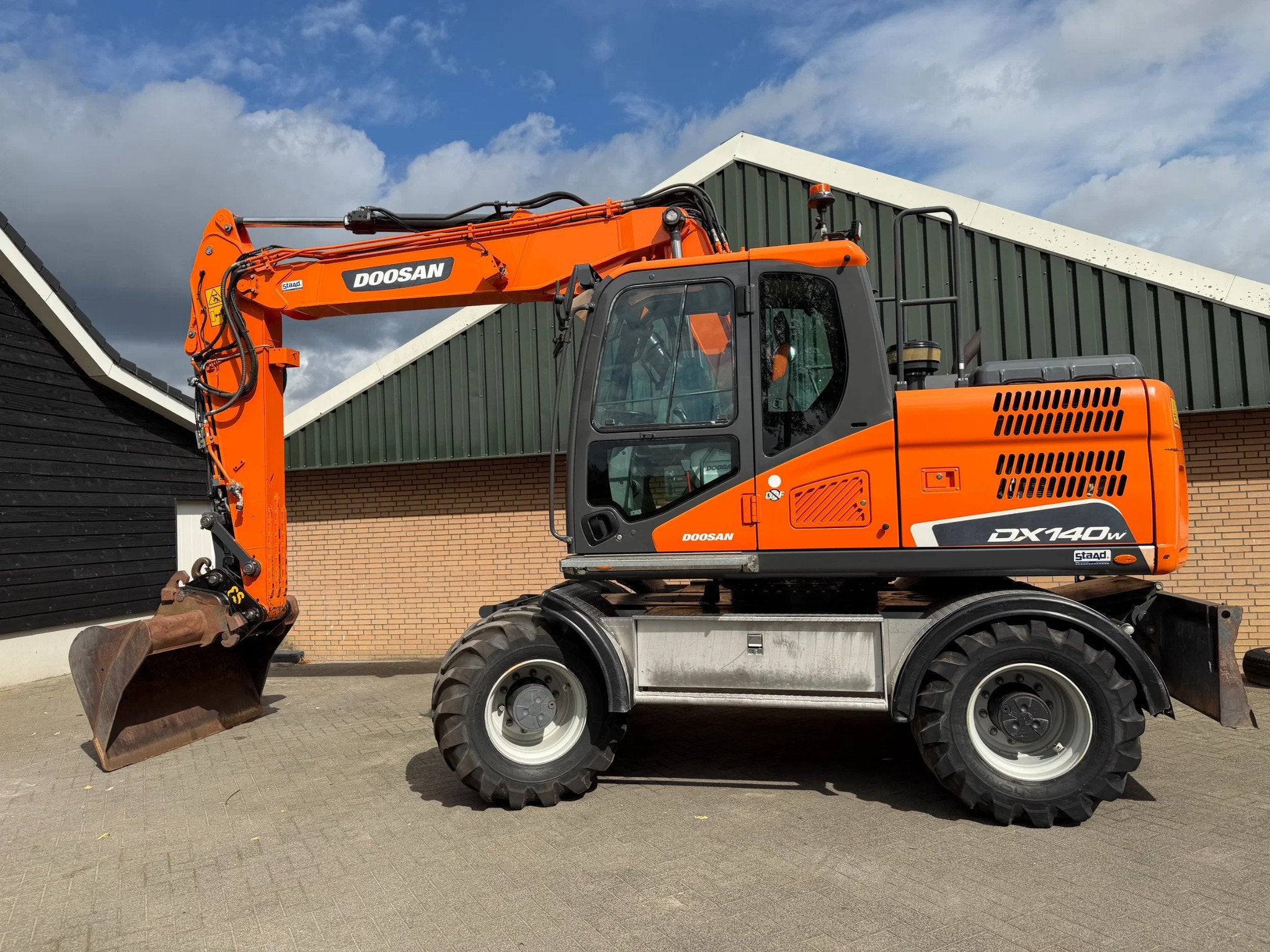 Doosan DX140W DX140W-5 (bj 2018), Graafmachine