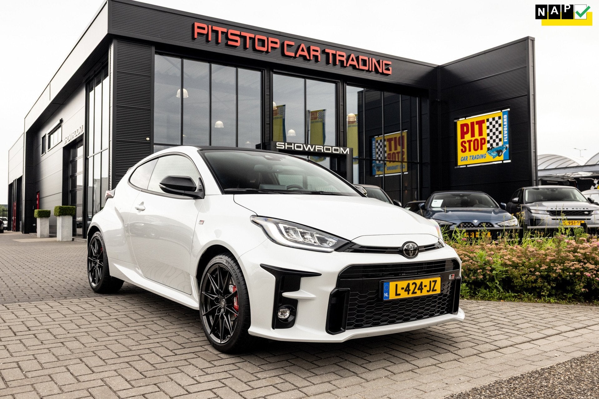 Toyota Yaris 1.6 GR Performance, 1e eigenaar NL Auto, Millte, Auto's, 13 km/l, Dealer onderhouden, 1618 cc, Gebruikt