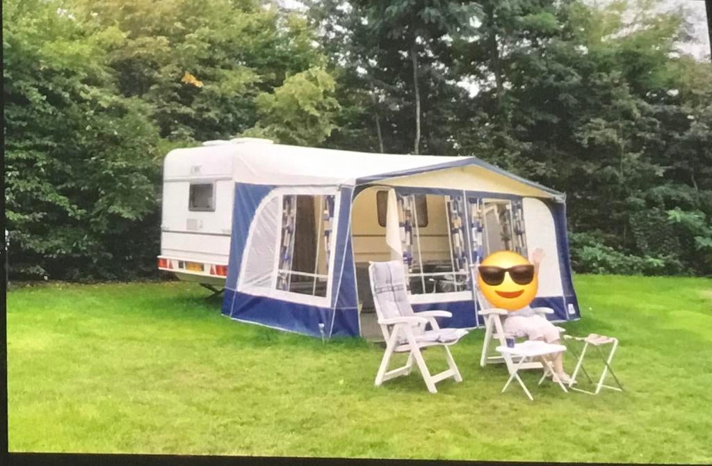LMC Lord Münsterland, Caravans en Kamperen, Caravans, Particulier, tot en met 2, Rondzit, LMC en Münsterland, Vast bed, Fietsenrek