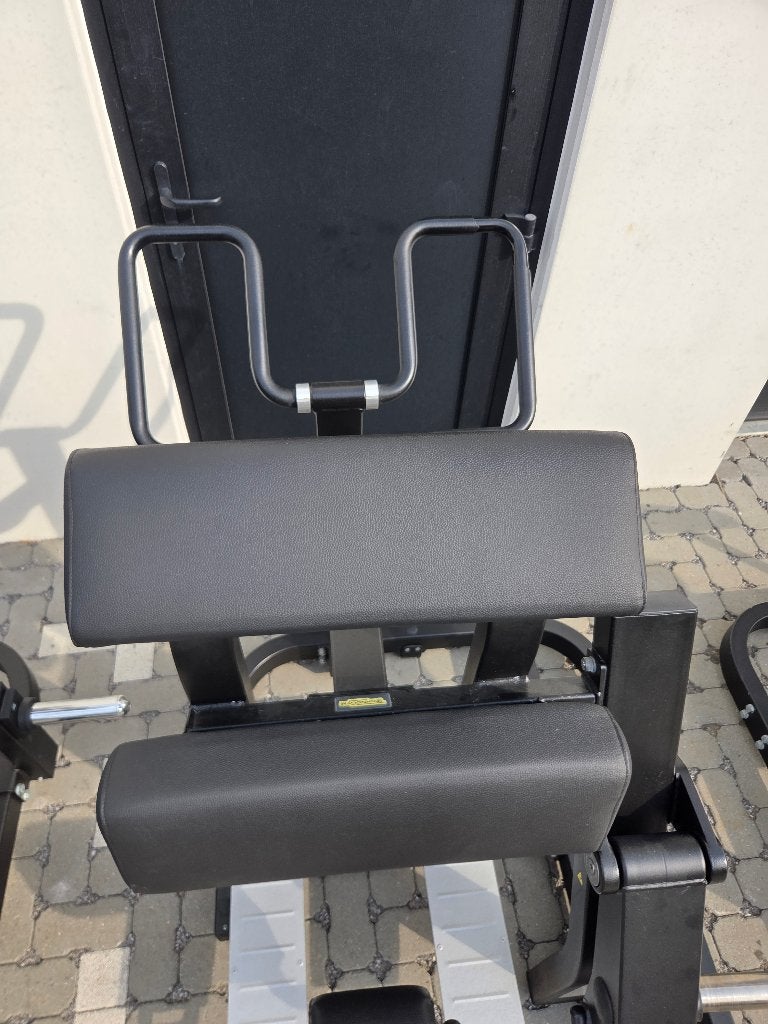 Technogym Pure Strength Standing Leg Curl, Ophalen, Zo goed als nieuw, Benen, Overige typen