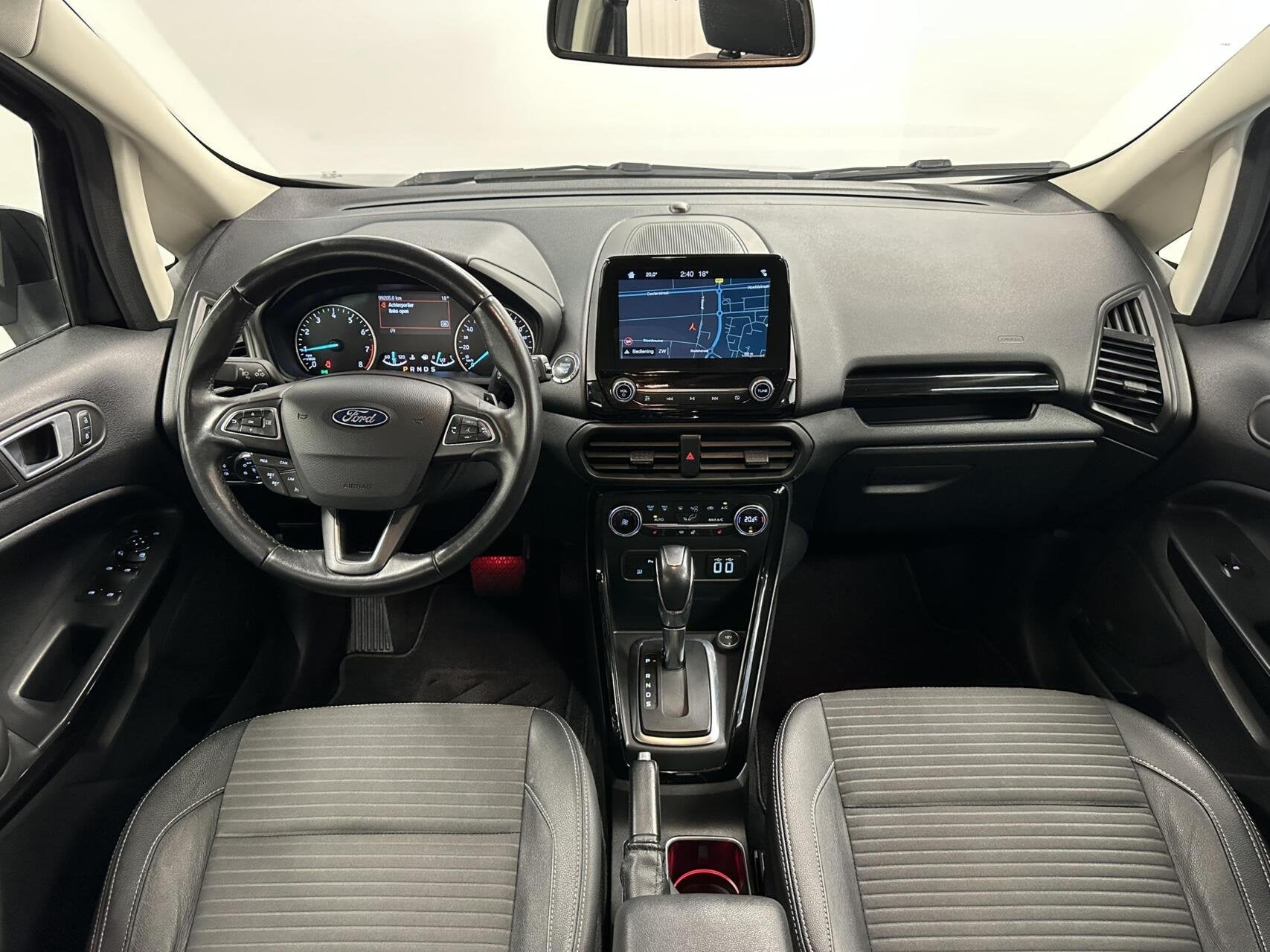 Ford EcoSport 1.0 EcoBoost Titanium TREKHAAK CARPLAY NAVI EC, Auto's, 125 pk, Gebruikt, Ecosport, Met garantie (alle)