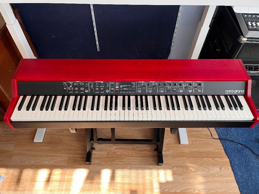 Nord Grand 1, Muziek en Instrumenten, Ophalen, Overige kleuren, Digitaal, Zo goed als nieuw