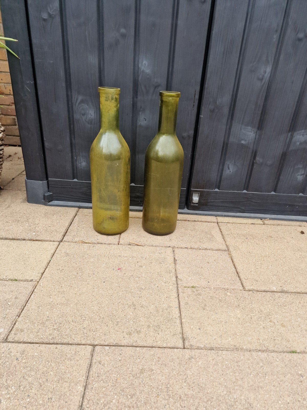 gratis af te halen. 2 grote glazen flessen, Ophalen