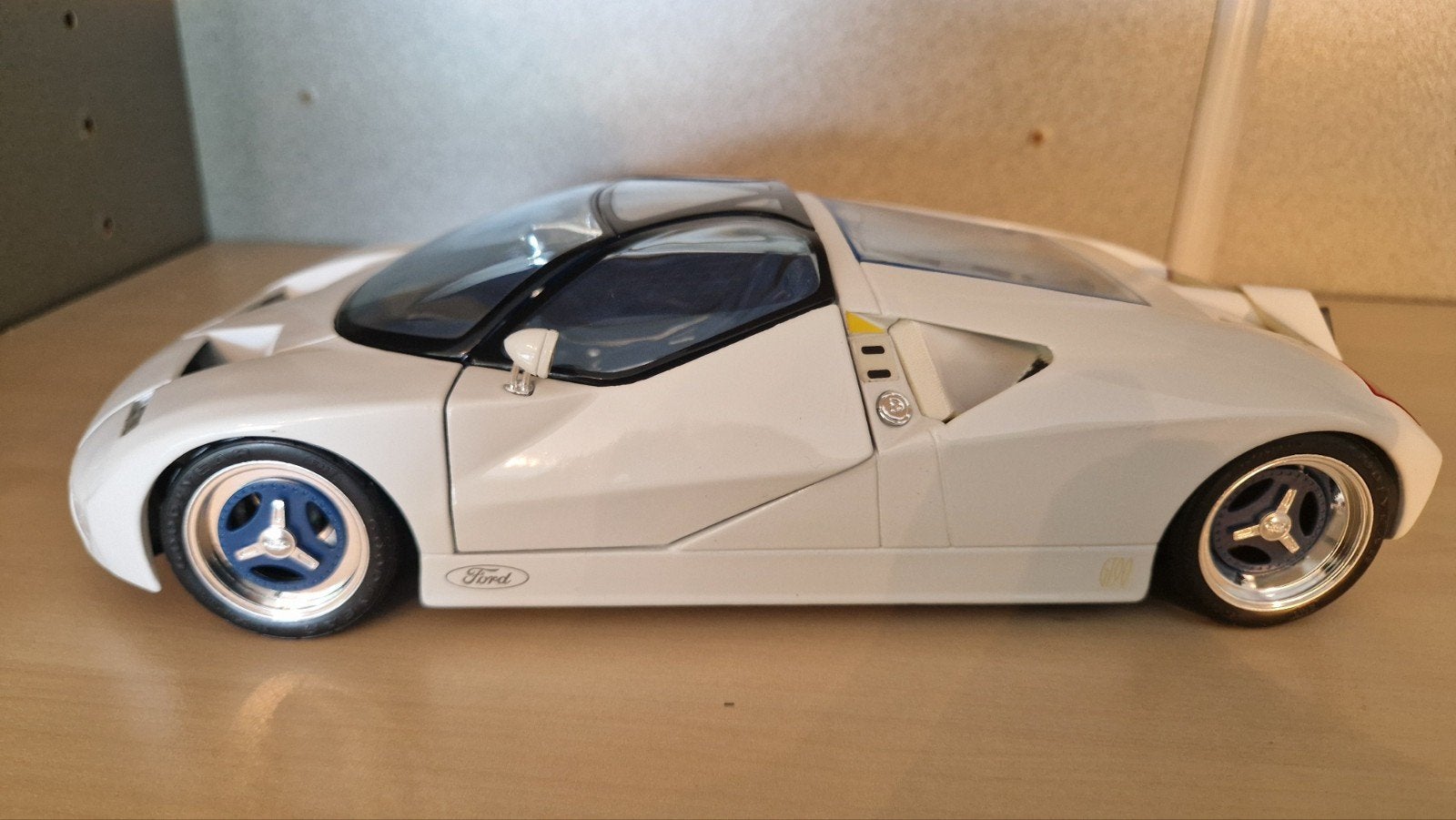 Ford GT90 Concept Modelauto 1:18 - Wit, Ophalen of Verzenden