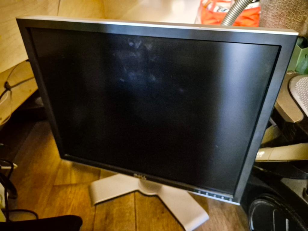 Dell kleuren beeldscherm + home computer; scherp beeld. LxB, Ophalen, Full HD, 60 Hz of minder