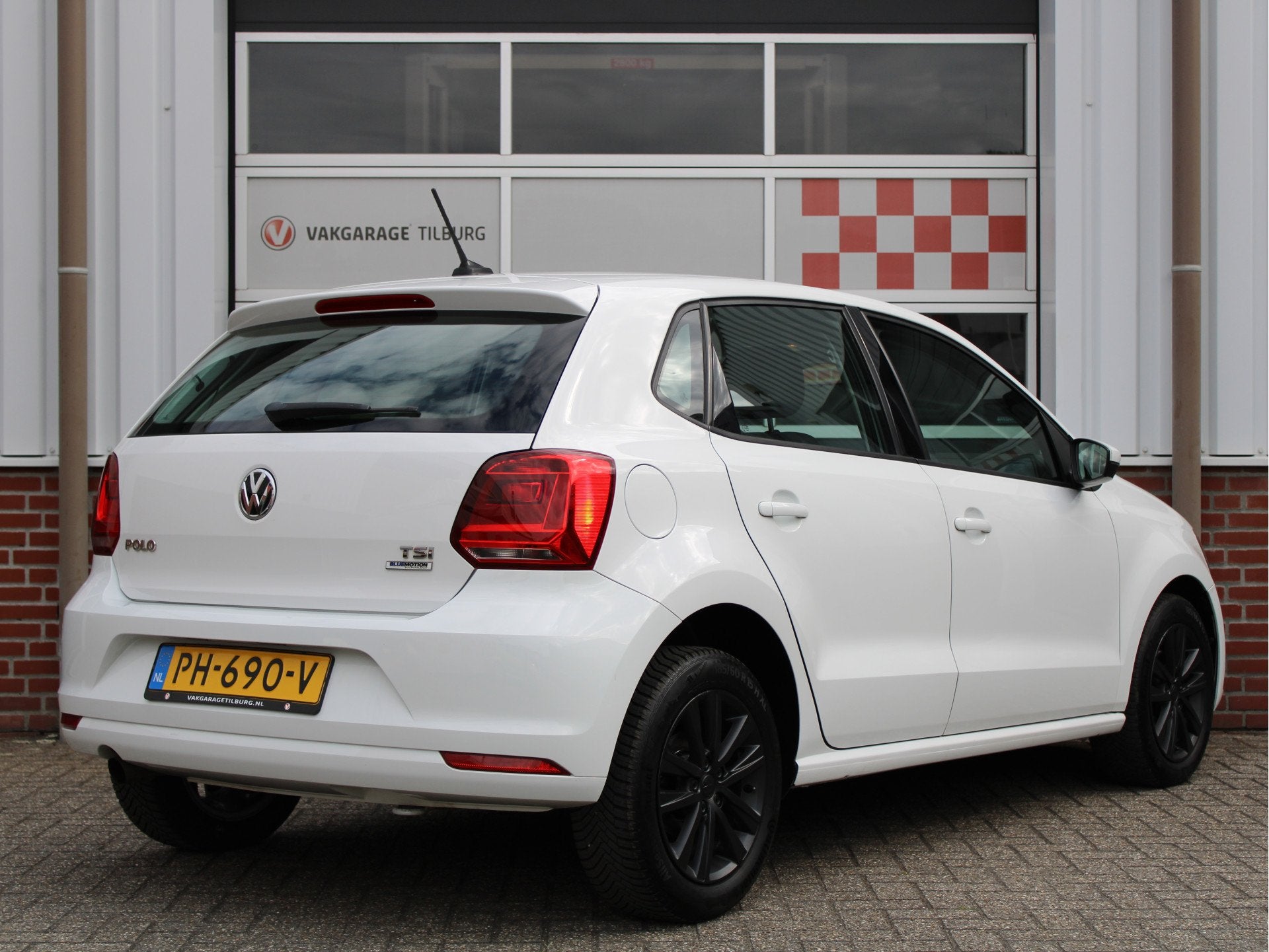 Volkswagen Polo 1.2 TSI 90PK Comfortline /NAVI/Cruise contro, Stof, Euro 6, 4 cilinders, Wit