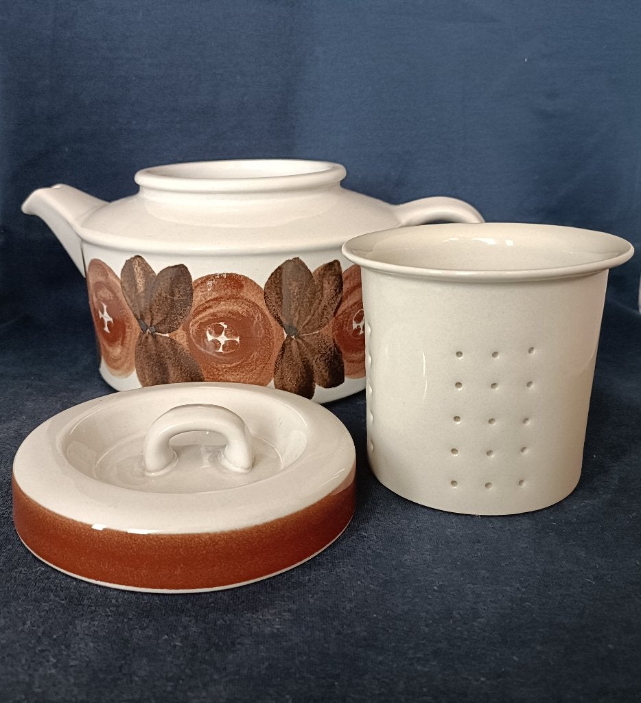 Arabia Anemone / Rosmarin - theepot met originele zeef, Ophalen of Verzenden