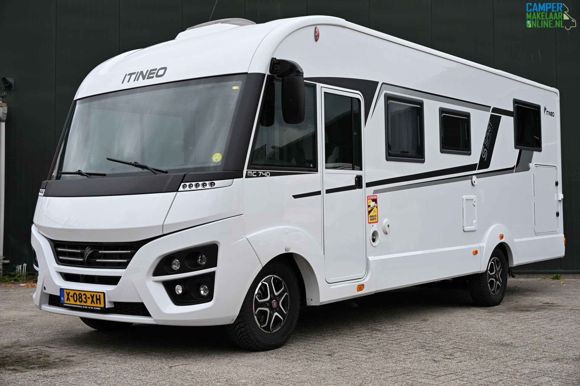 Itineo MC 740+ |Cas. Luifel|Level systeem|Max van, Caravans en Kamperen, Campers, Standaard zit, Bedrijf, Diesel, 7 tot 8 meter