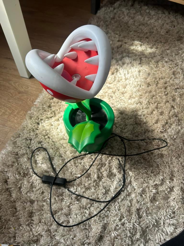 Mario vlees etende plant lamp, 1 speler, Ophalen, Zo goed als nieuw, Vanaf 3 jaar
