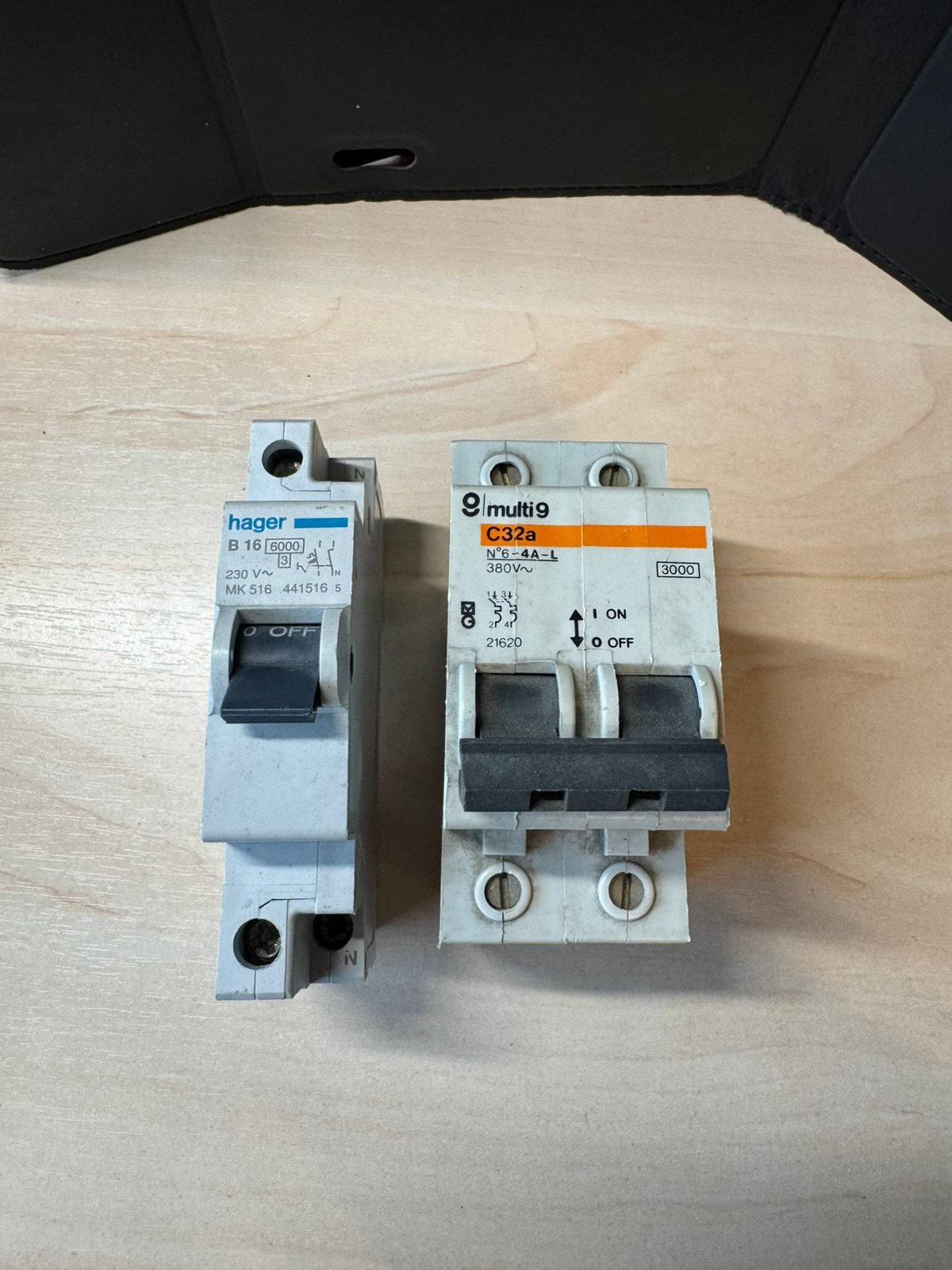 Hager B16 automaat + Merlin Gerin Multi9 C32A, Ophalen of Verzenden, Gebruikt