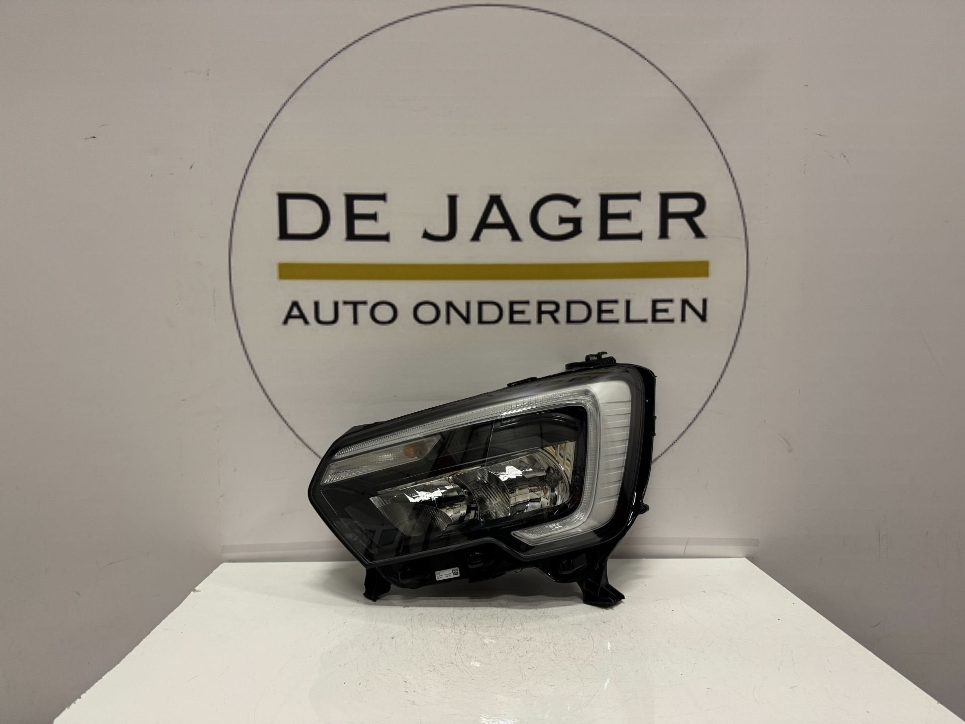 RENAULT MASTER 3 FACELIFT LED KOPLAMP LINKS 260607867R, Auto-onderdelen, Verlichting, Renault Group, Gebruikt, Contact.group@renault.com
