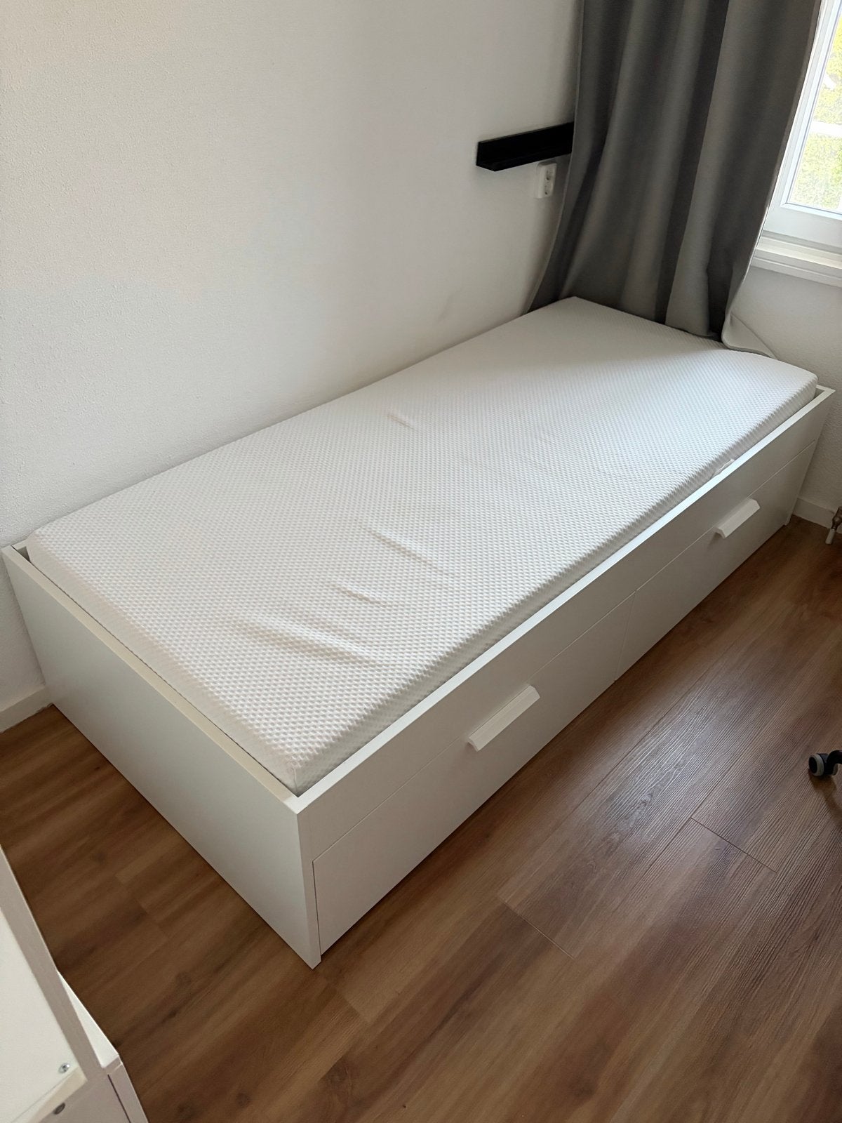 IKEA bedframe met matras en lades - 90x200cm, Ophalen, Gebruikt, 90 cm, Eenpersoons
