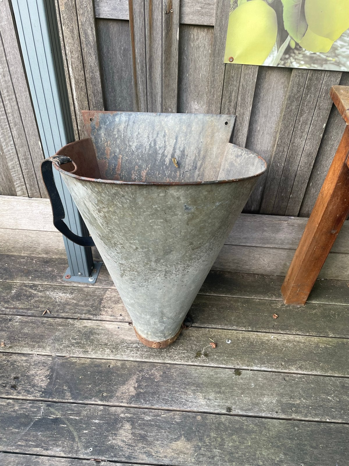 Vintage Zinken Druivenplukbak / Trechter, Ophalen
