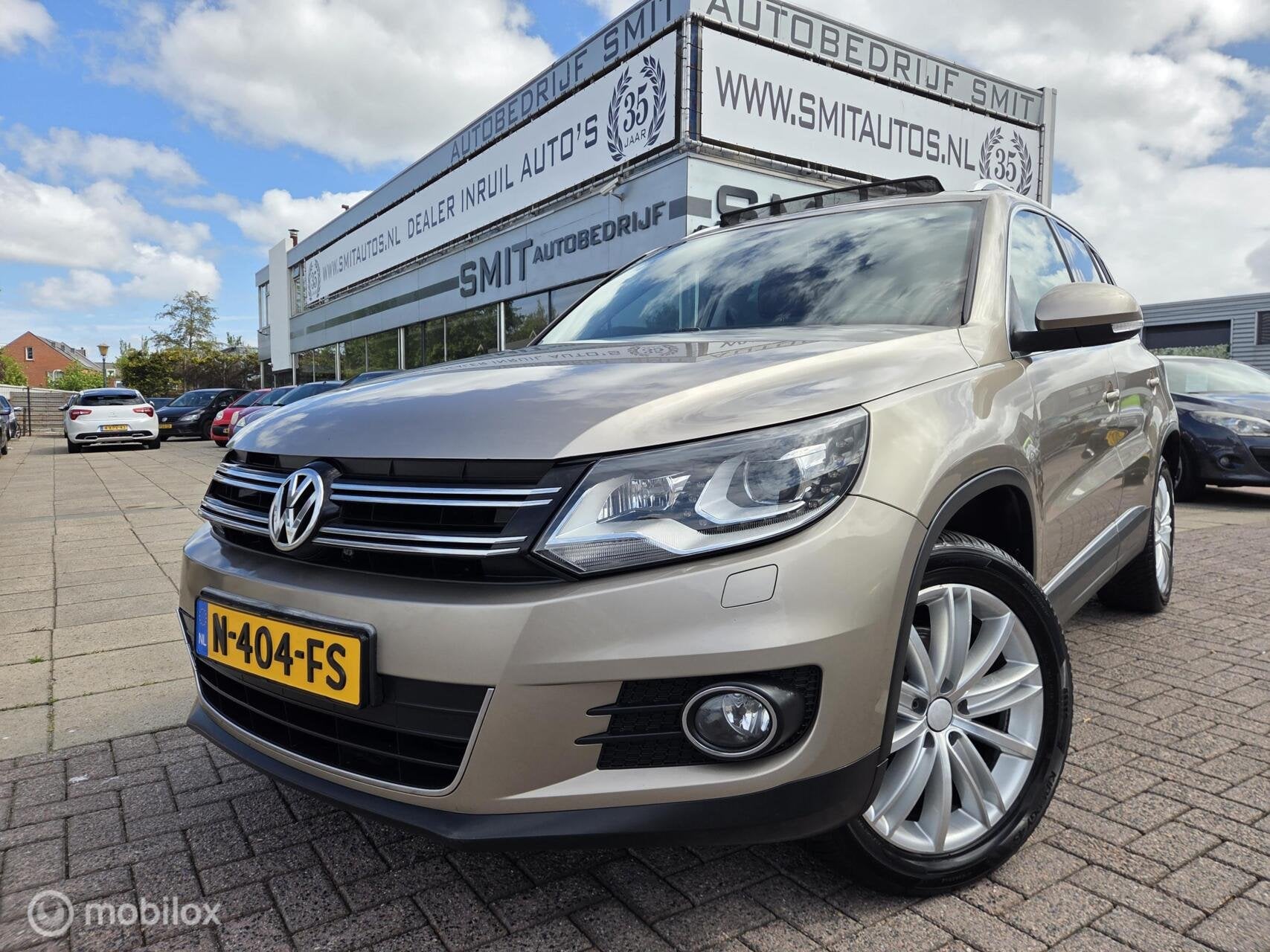 Volkswagen Tiguan 2.0 TSI 4motion R-line Aut/Pano/Trekhaak, Auto's, Automaat, Euro 5, Gebruikt, 4 cilinders