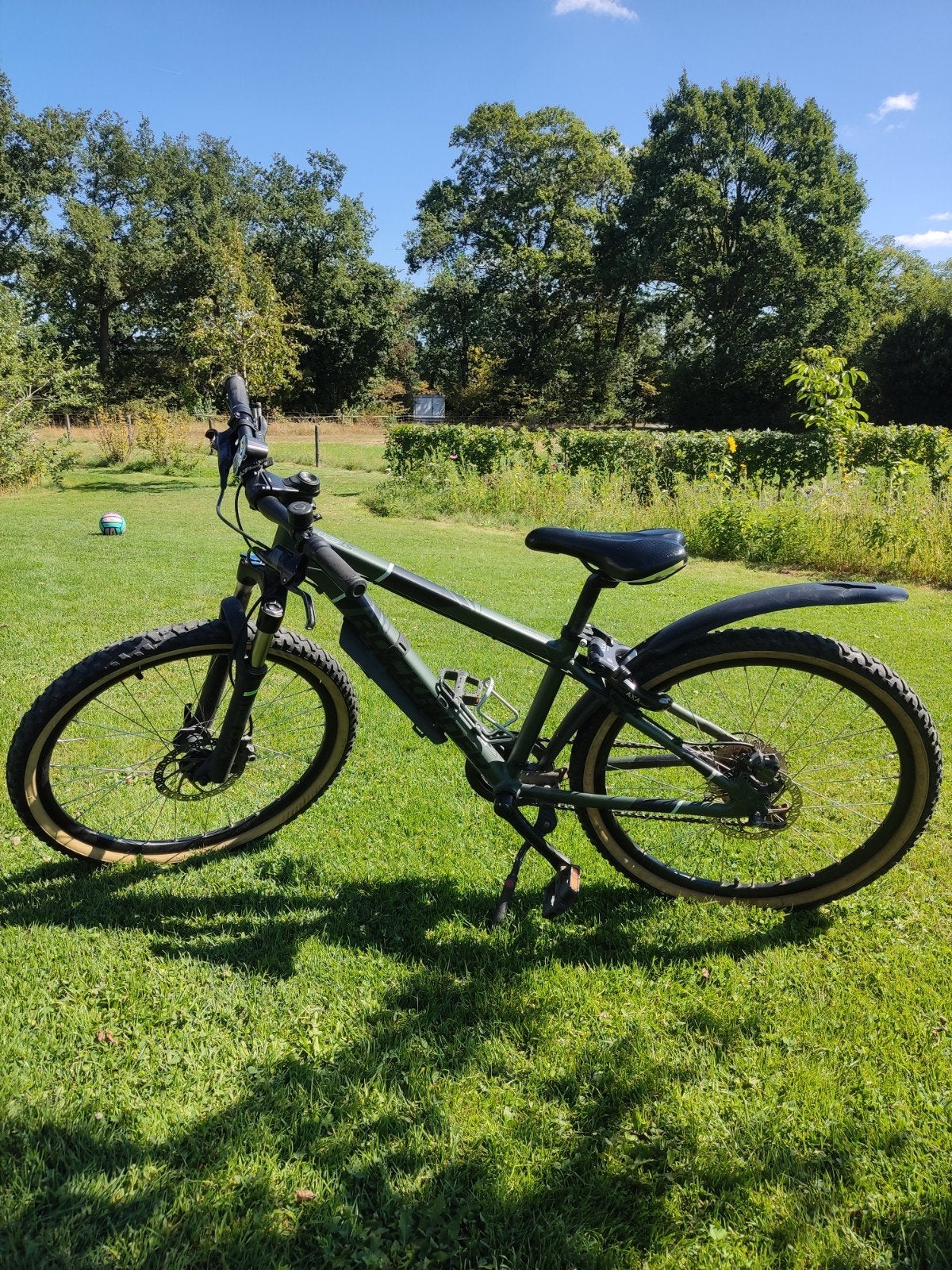 🚵🏻 stoere kinder mountainbike, klaar om te gaan, Fietsen en Brommers, Fietsen | Mountainbikes en ATB, Hardtail, Zo goed als nieuw