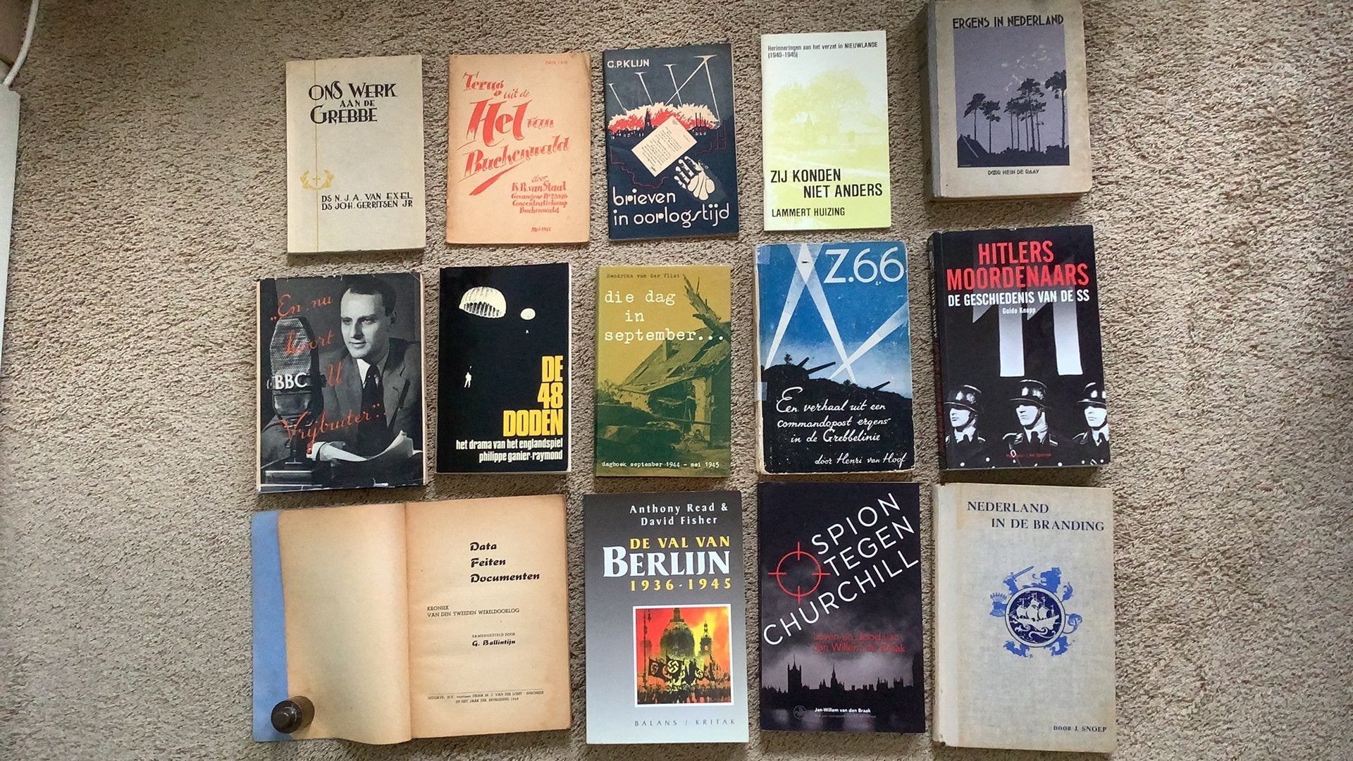 Grebbelinie / Buchenwald /Hitlers moordenaars / De 48 doden, Boeken, Ophalen of Verzenden, Tweede Wereldoorlog, Zo goed als nieuw
