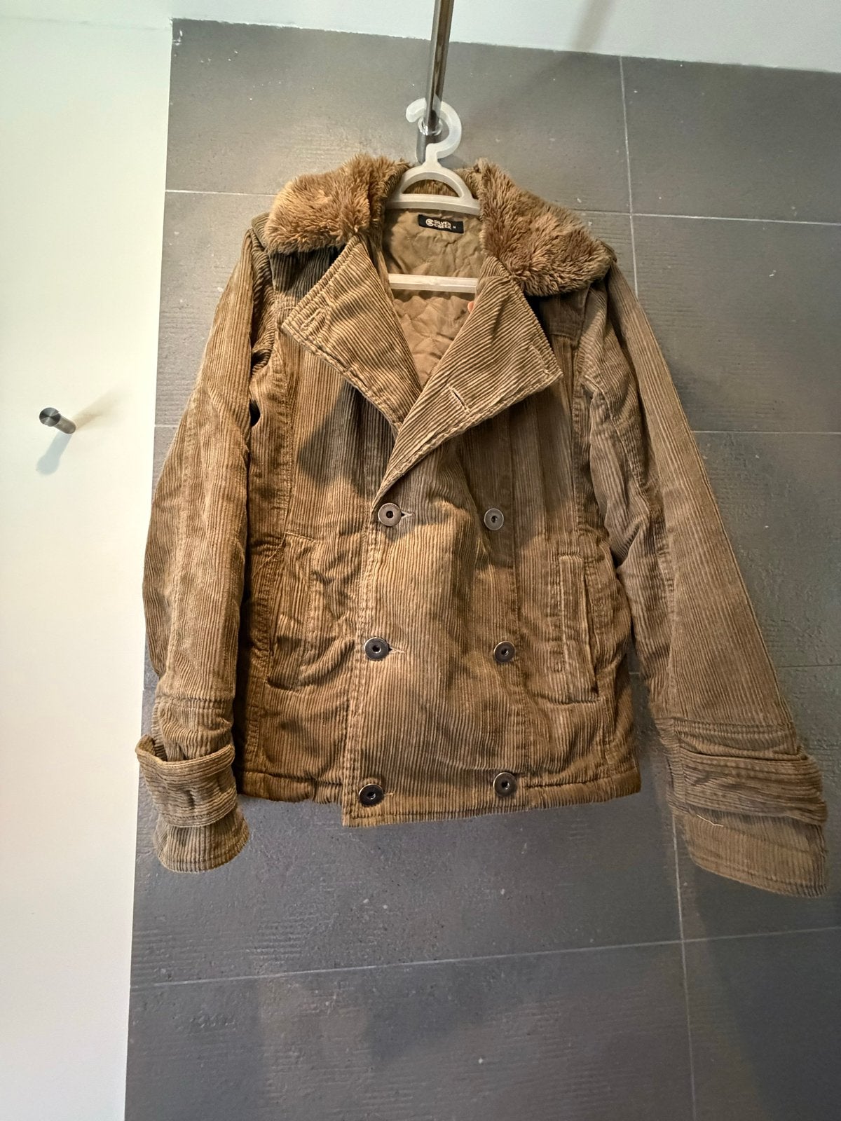 Dames Winterjas Corduroy met Bontkraag - Maat M, Kleding | Dames, Ophalen of Verzenden, Gedragen, Maat 38/40 (M), Bruin