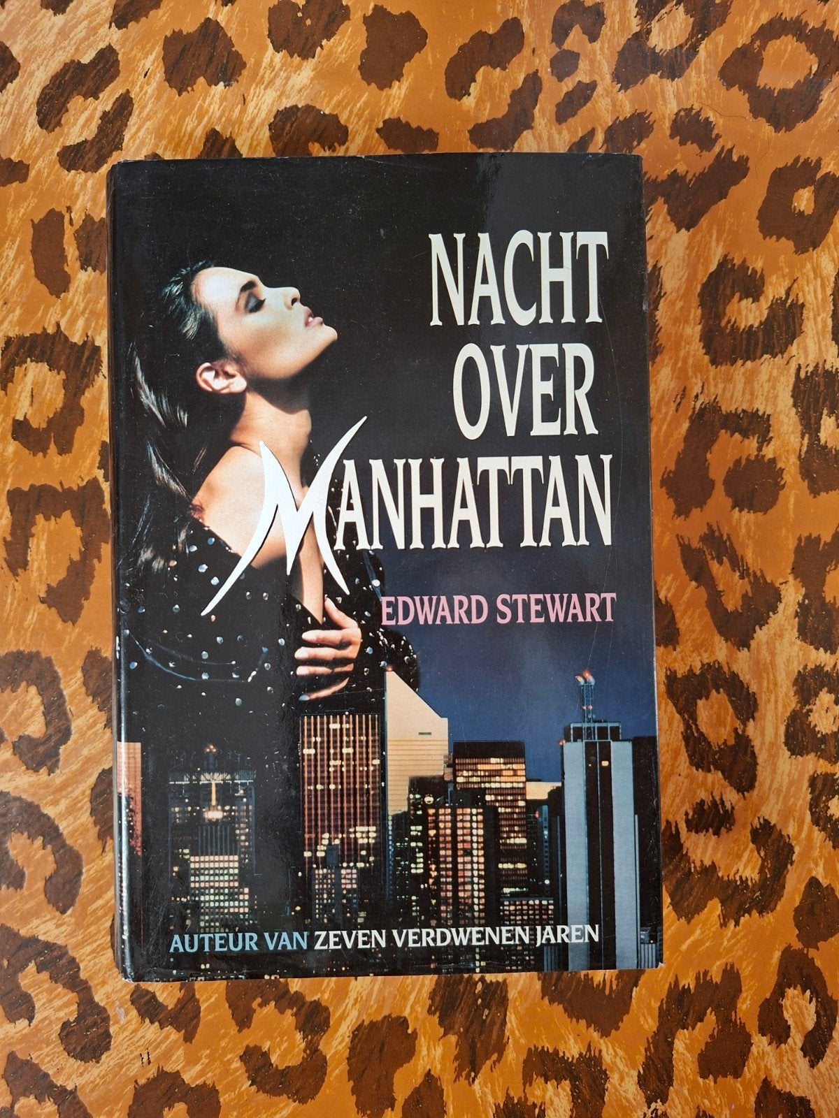 Nacht over Manhattan - Edward Stewart (Thriller), Ophalen of Verzenden, Gelezen, Edward Stewart, Amerika
