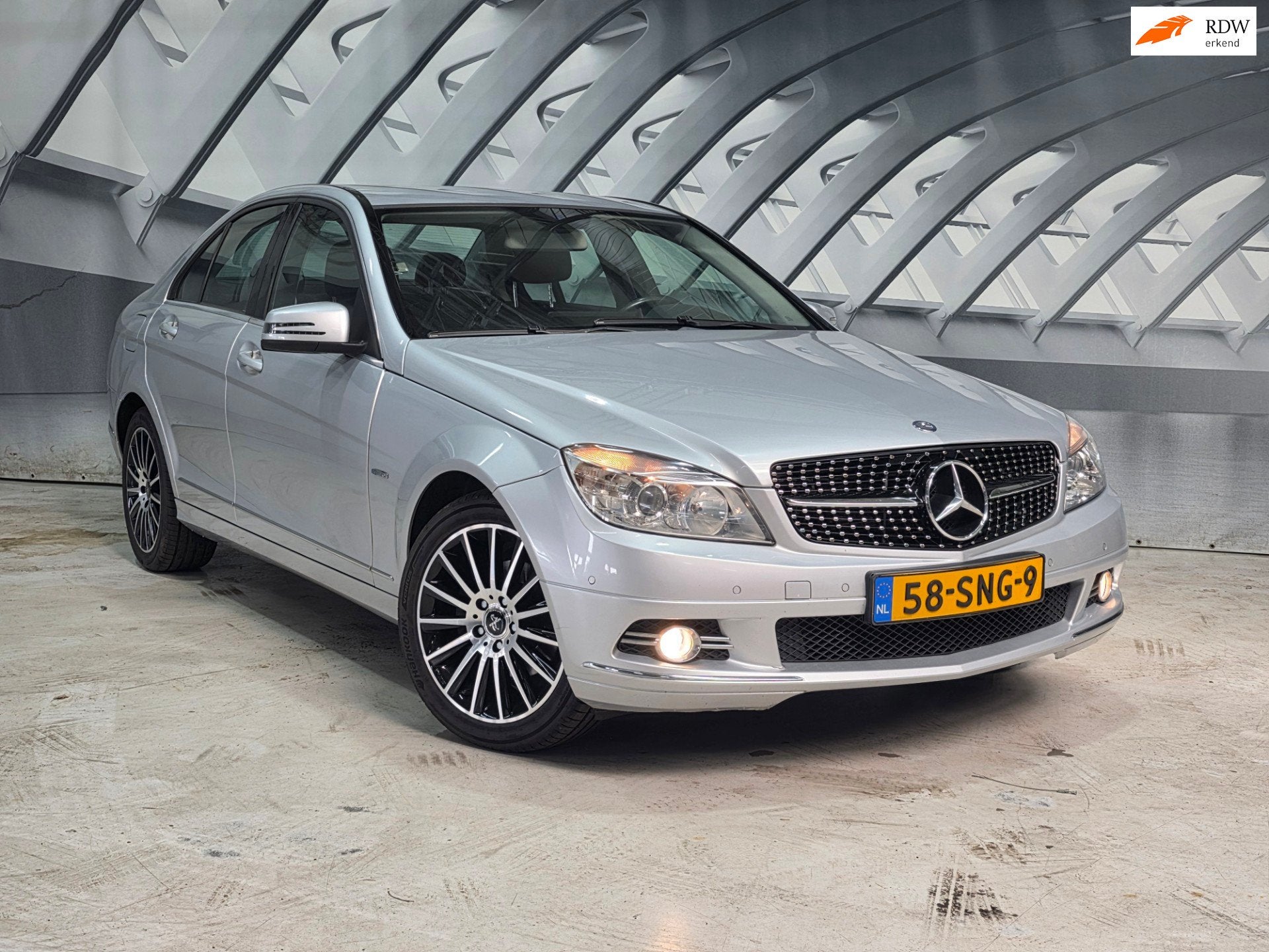 Mercedes-Benz C-klasse 180 CGI Avantgarde business Class hal, Auto's, Automaat, Achterwielaandrijving, 14 km/l, Grijs