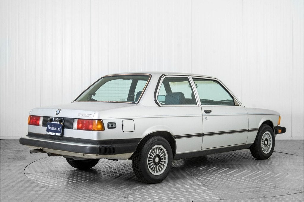 BMW 3 Serie 320i (bj 1981), Auto's, 125 pk, Gebruikt, 4 cilinders, Leder