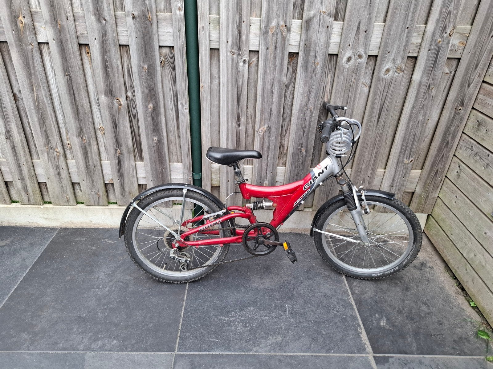 Giant kinderfiets - Rood/Zilver, Ophalen, 20 inch of meer, Gebruikt, Velgrem