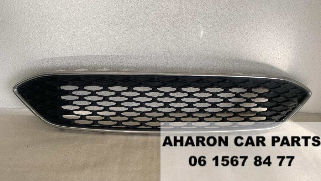 Ford Focus Grill 9176570100000 Voorbumper Origineel 4103, Gebruikt, Ophalen of Verzenden