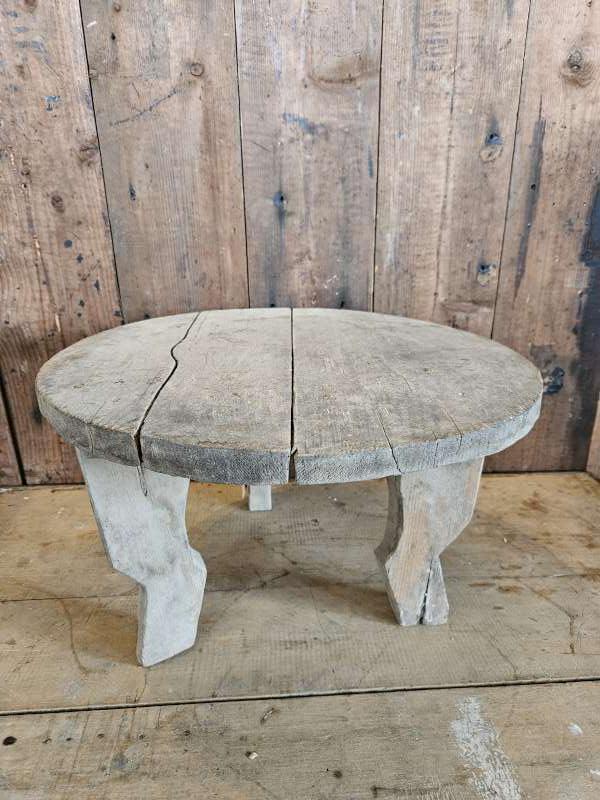 oud roemeens tafeltje ``WOONWINKEL RUSTIEK``, Antiek en Kunst, Ophalen of Verzenden