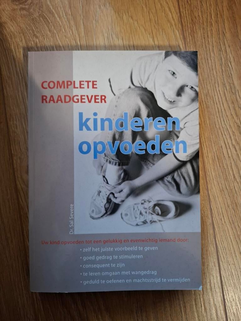 Compleet boek over kinderen opvoeden, Boeken, Ophalen of Verzenden
