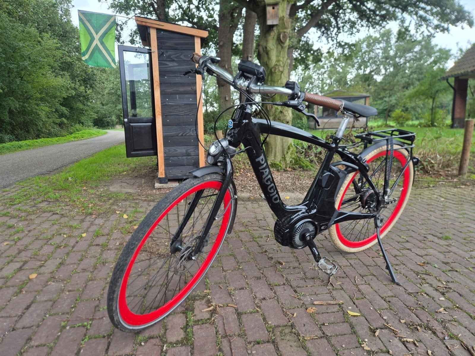 Piaggio e-bike / Wi-Bike Stijlvolle elektrische fiets, Gebruikt, 47 tot 51 cm, 30 tot 50 km per accu, Ophalen