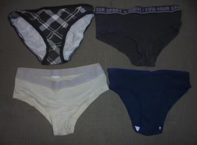 4 slipjes 14y, Verzenden, Gebruikt, Meisje, Nacht- of Onderkleding