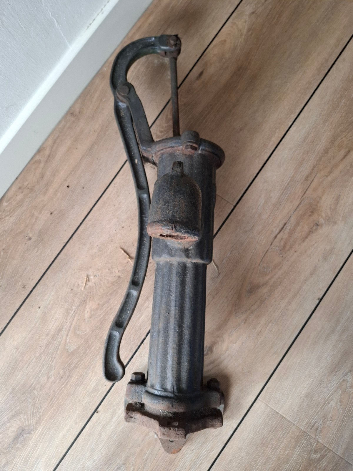 Antieke gietijzeren waterpomp - Decoratief, Ophalen