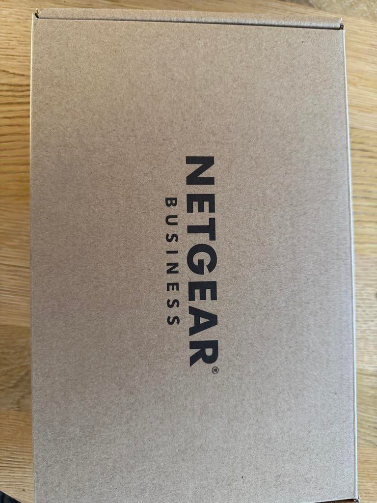 NETGEAR Business GS305EPP PoE+ Gigabit Ethernet Switch, Ophalen of Verzenden, Nieuw