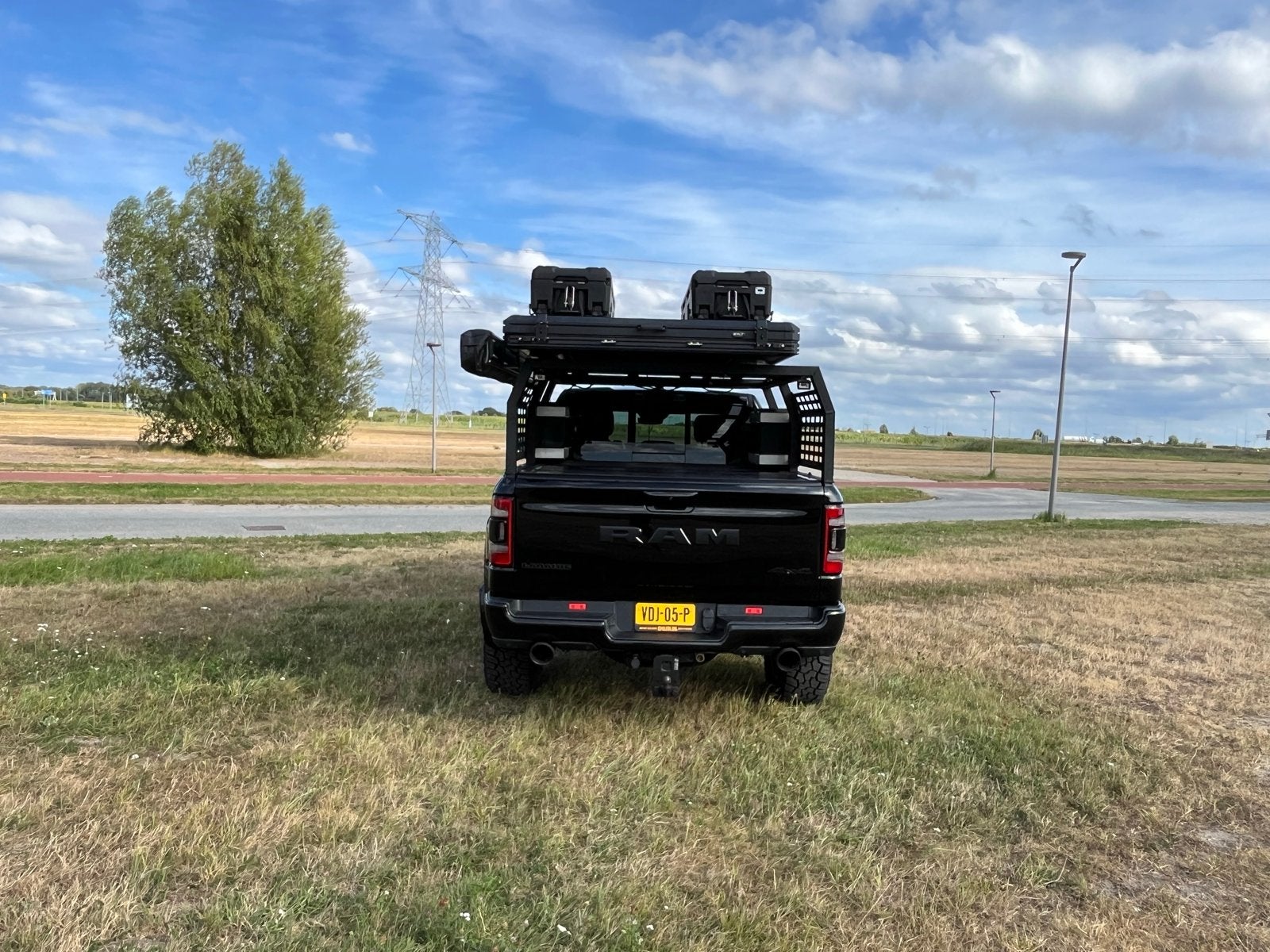 Foto 8 van Dodge RAM 1500 Laramie Night 2019 BDS Lift & Fox Overland