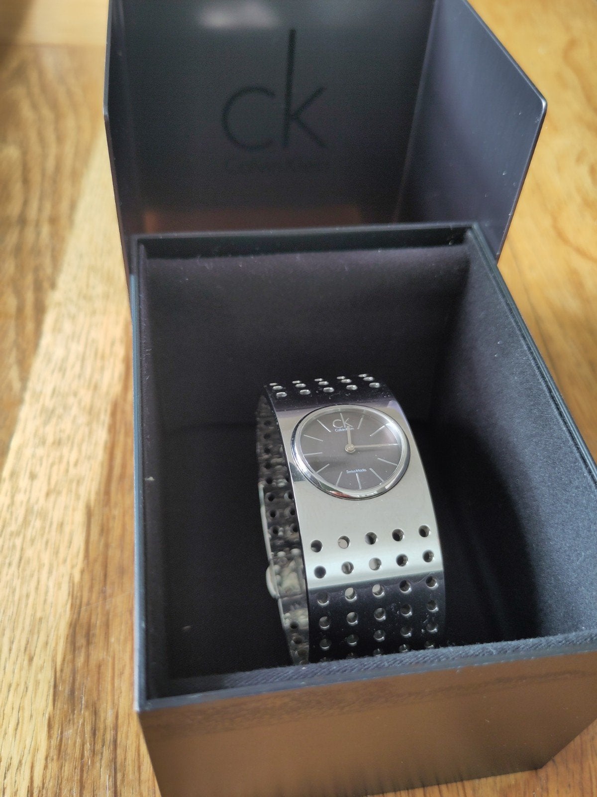 Calvin Klein horloge met nieuwe batterijen, Sieraden, Tassen en Uiterlijk, Staal, Staal, Polshorloge, Zo goed als nieuw