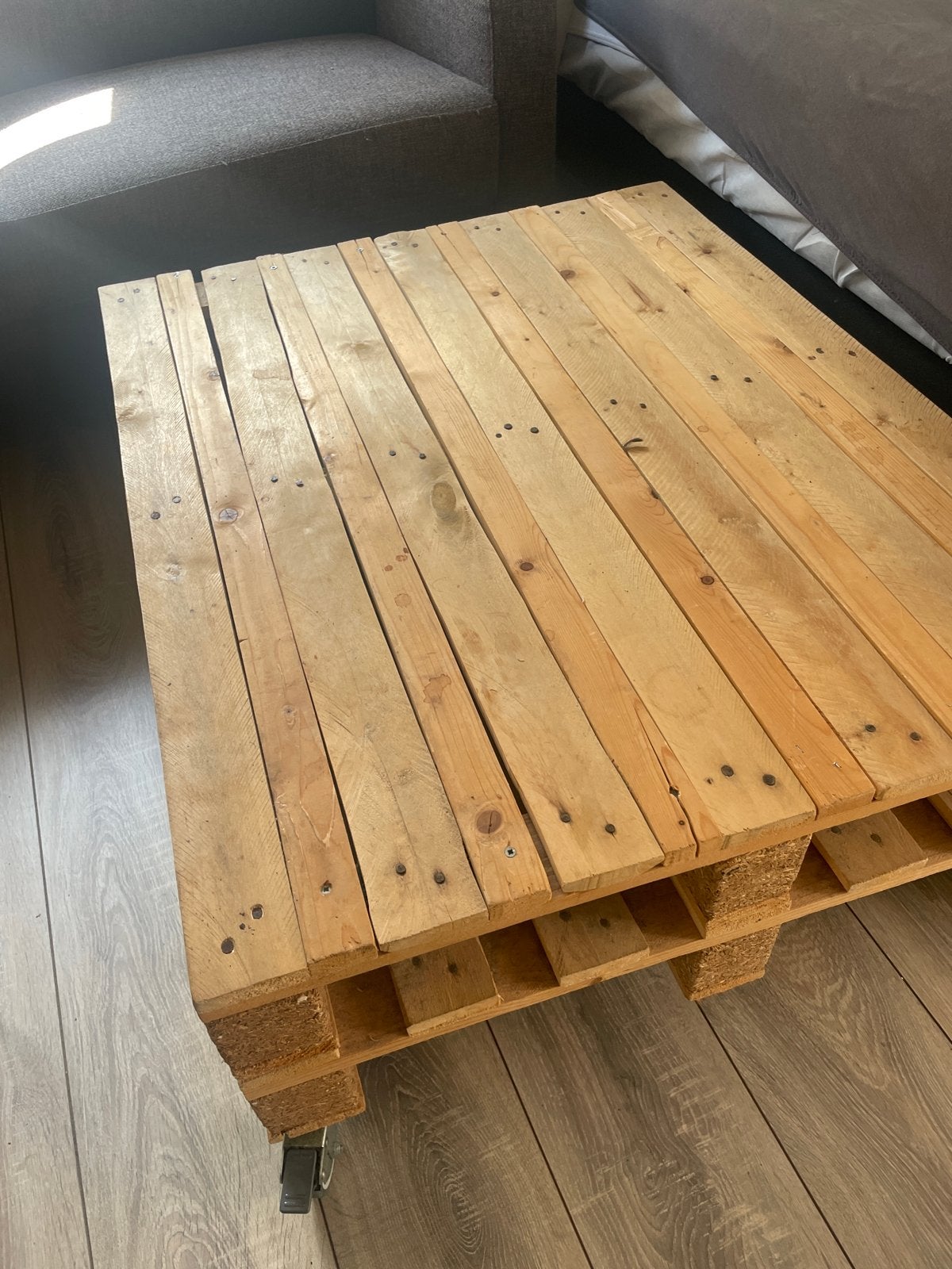 Salontafel van pallets op wielen, Ophalen, Gebruikt, 100 tot 150 cm, 50 tot 100 cm