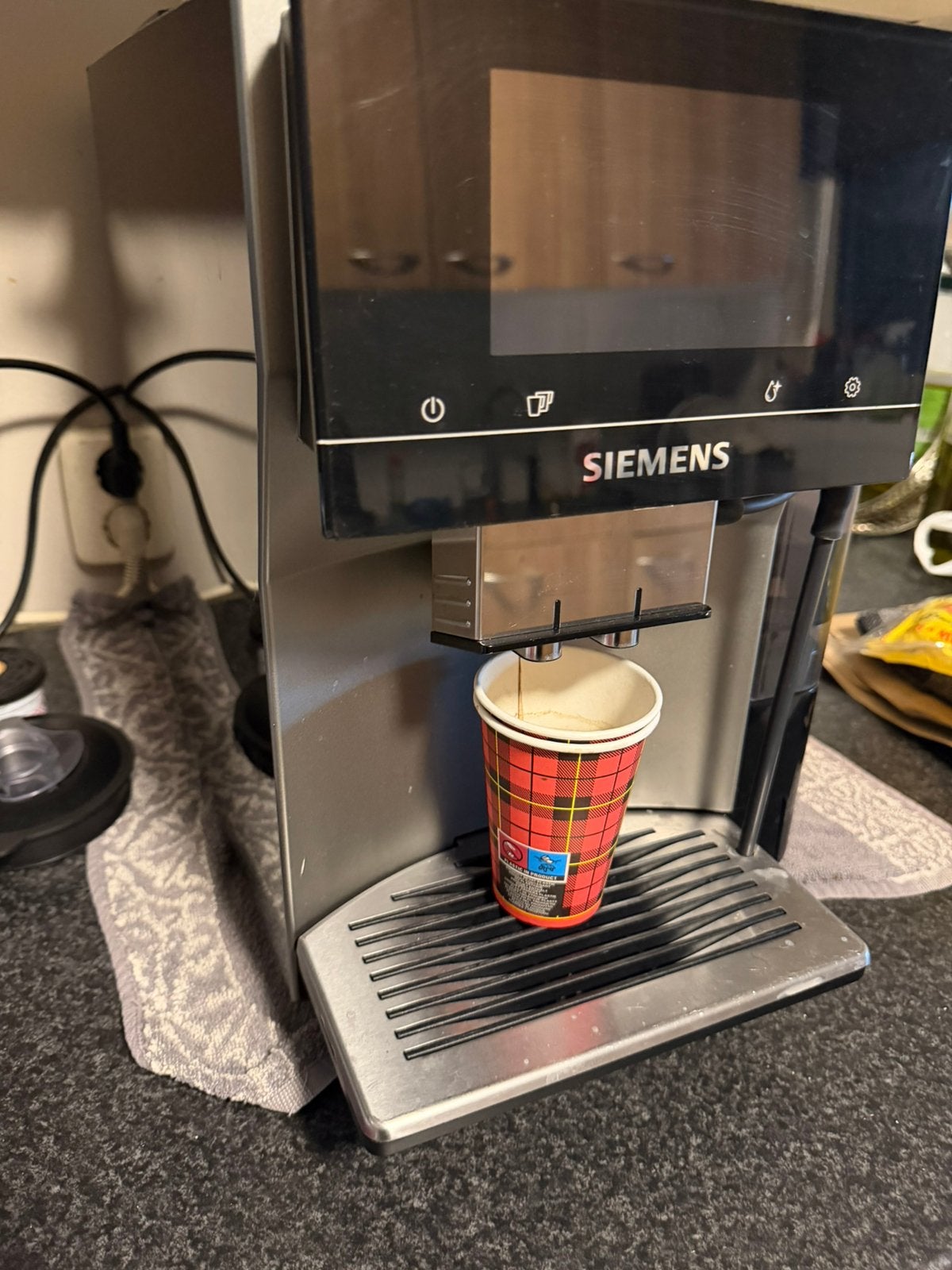 Siemens EQ700 Volautomatische Koffiemachine - Zeer Netjes, Witgoed en Apparatuur, Ophalen, Afneembaar waterreservoir, Koffiemachine
