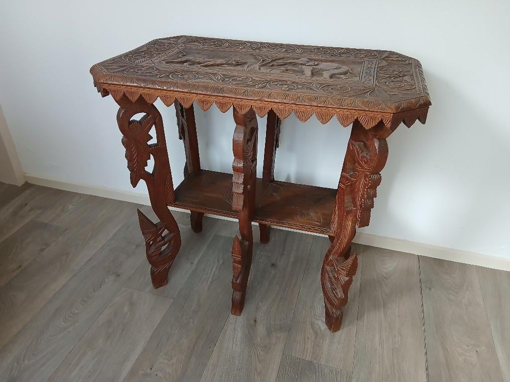 sidetable Indonesië, houtsnijwerk, olifant, tijger, Antiek en Kunst, Ophalen