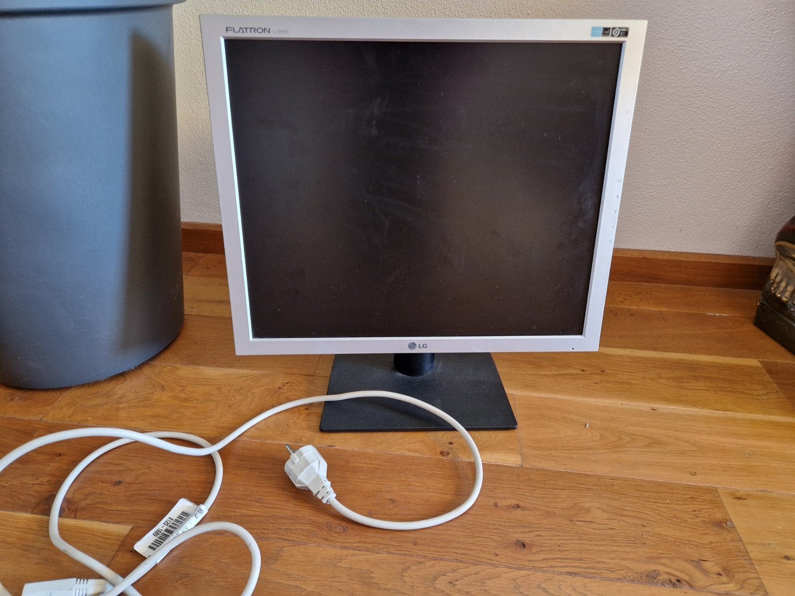 LG computerscherm 19 inch, Ophalen