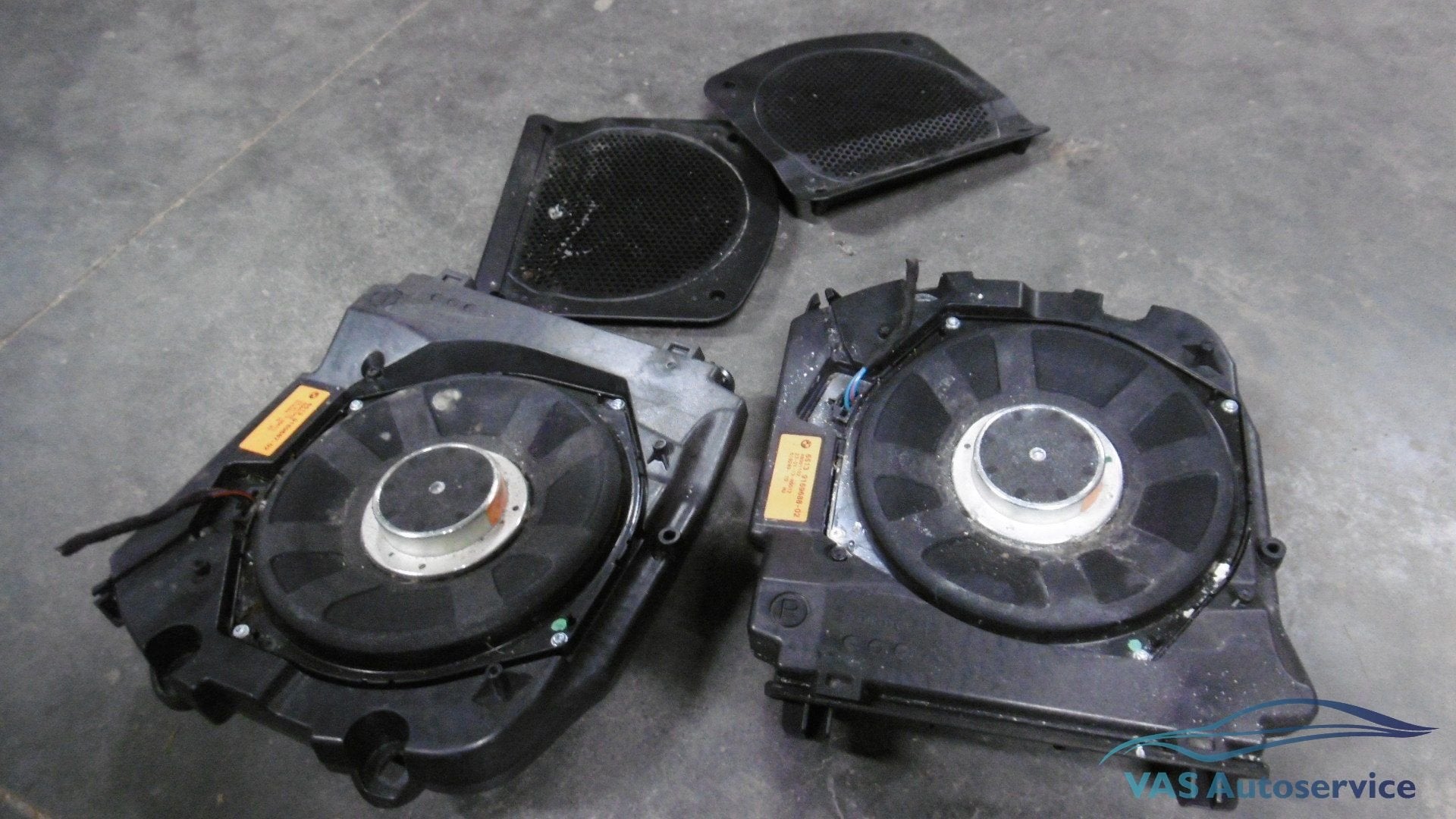Centrale bas links en rechts HiFi-SYSTEM  BMW  5-serie, Auto diversen, Autoradio's, Ophalen of Verzenden