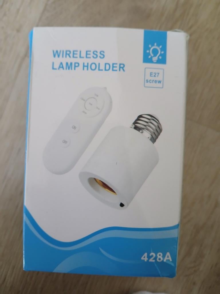 Draadloze E27 Lampfitting met Afstandsbediening, Ophalen, Nieuw, Modern, Praktisch
