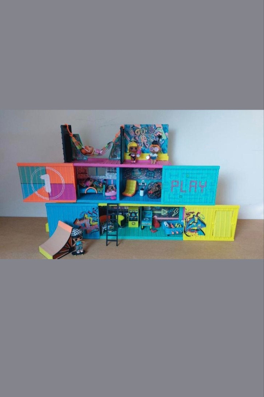 L.O.L. Surprise! Clubhuis Speelset met poppen en accessoires, Ophalen, Zo goed als nieuw, Meisje
