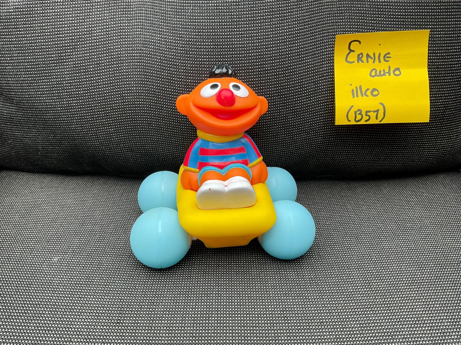 Zgan,niet kapot, Sesamstraat ILLCO Ernie autootje Bert Ernie, Verzamelen, Ophalen, Zo goed als nieuw