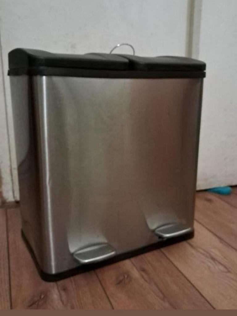 Te koop! Eko prullenbak met 2pedaal functie. 2bak., Huis en Inrichting, Woonaccessoires | Prullenbakken, Ophalen, Zo goed als nieuw