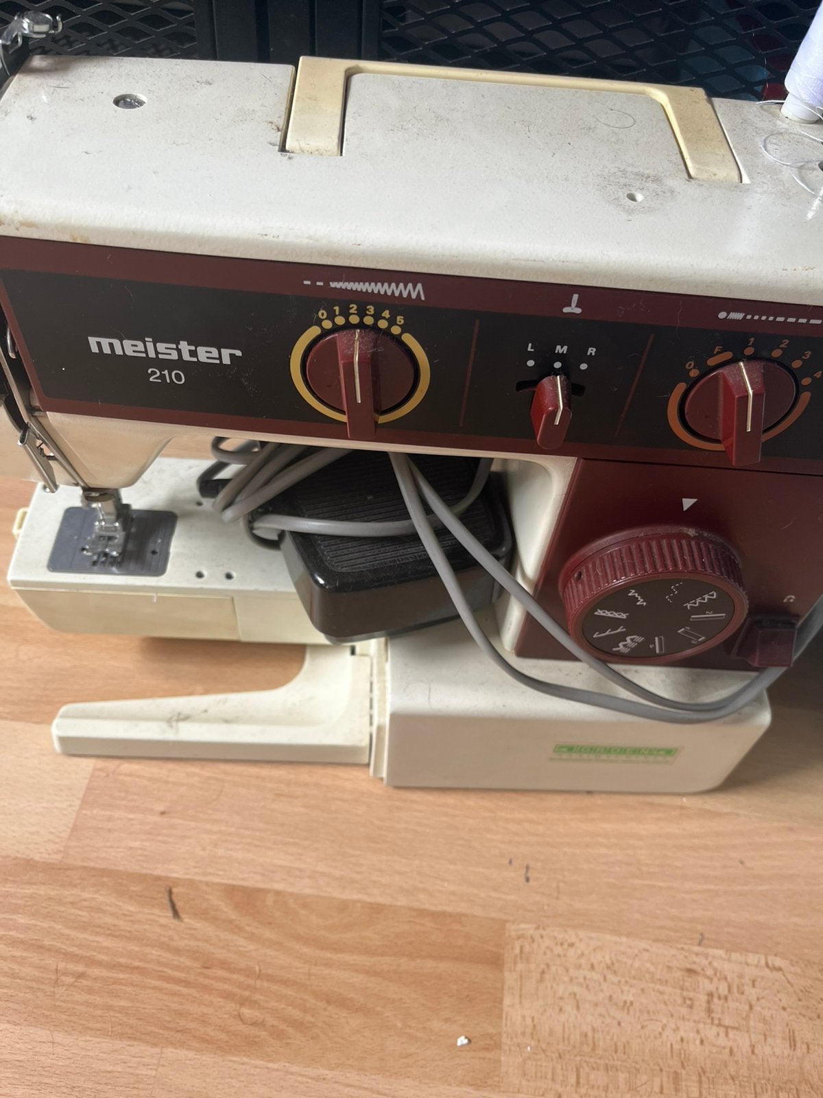 Oude naaimachine doe het nog, Ophalen, Gebruikt, Naaimachine, Overige merken